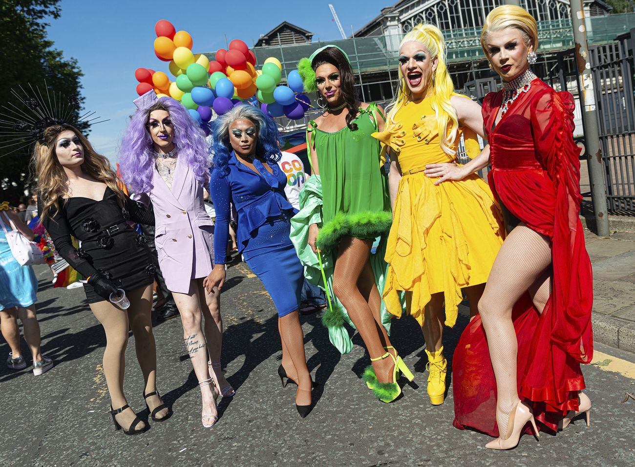 Drag queens at pride parade