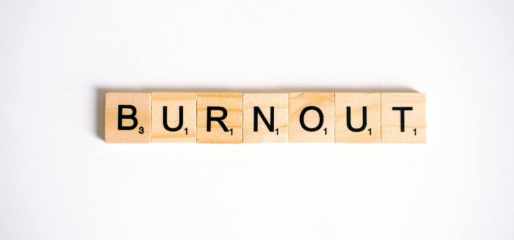 Tarot For Burnout – An Illuminating 5 Card Advice Spread